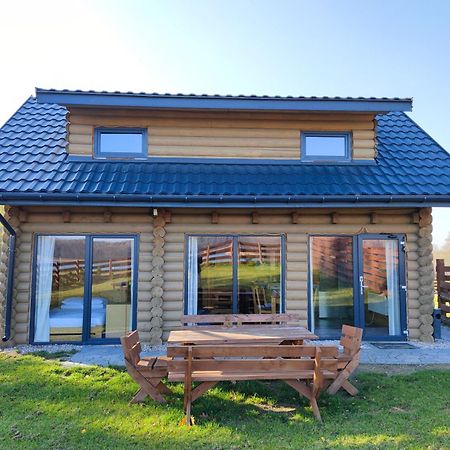 Domki Nad Jeziorem - Zalesie 7D Zalesie (Olsztyn) Eksteriør billede