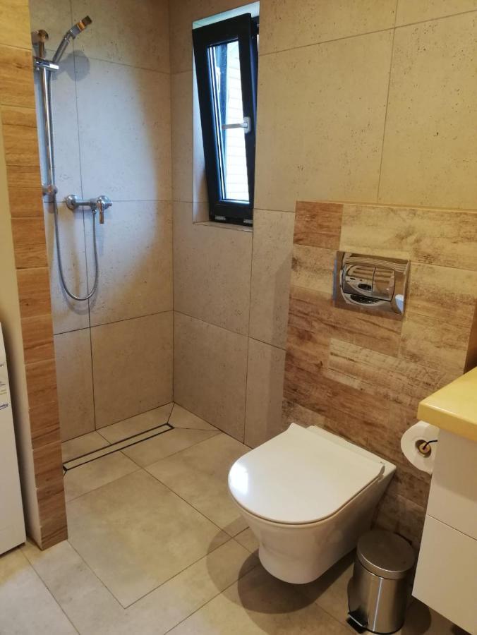 Domki Nad Jeziorem - Zalesie 7D Zalesie (Olsztyn) Eksteriør billede